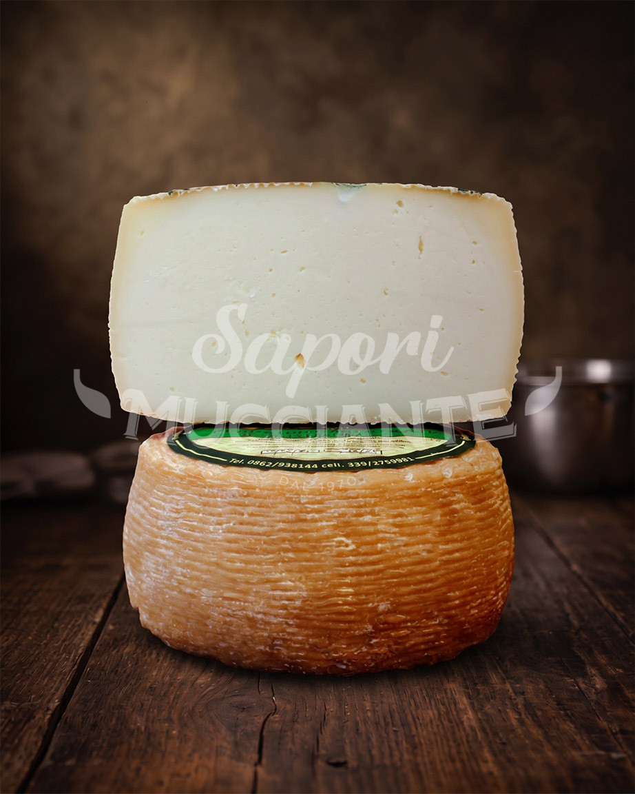 Formaggio Pecorino Canestrato di Castel del Monte 2